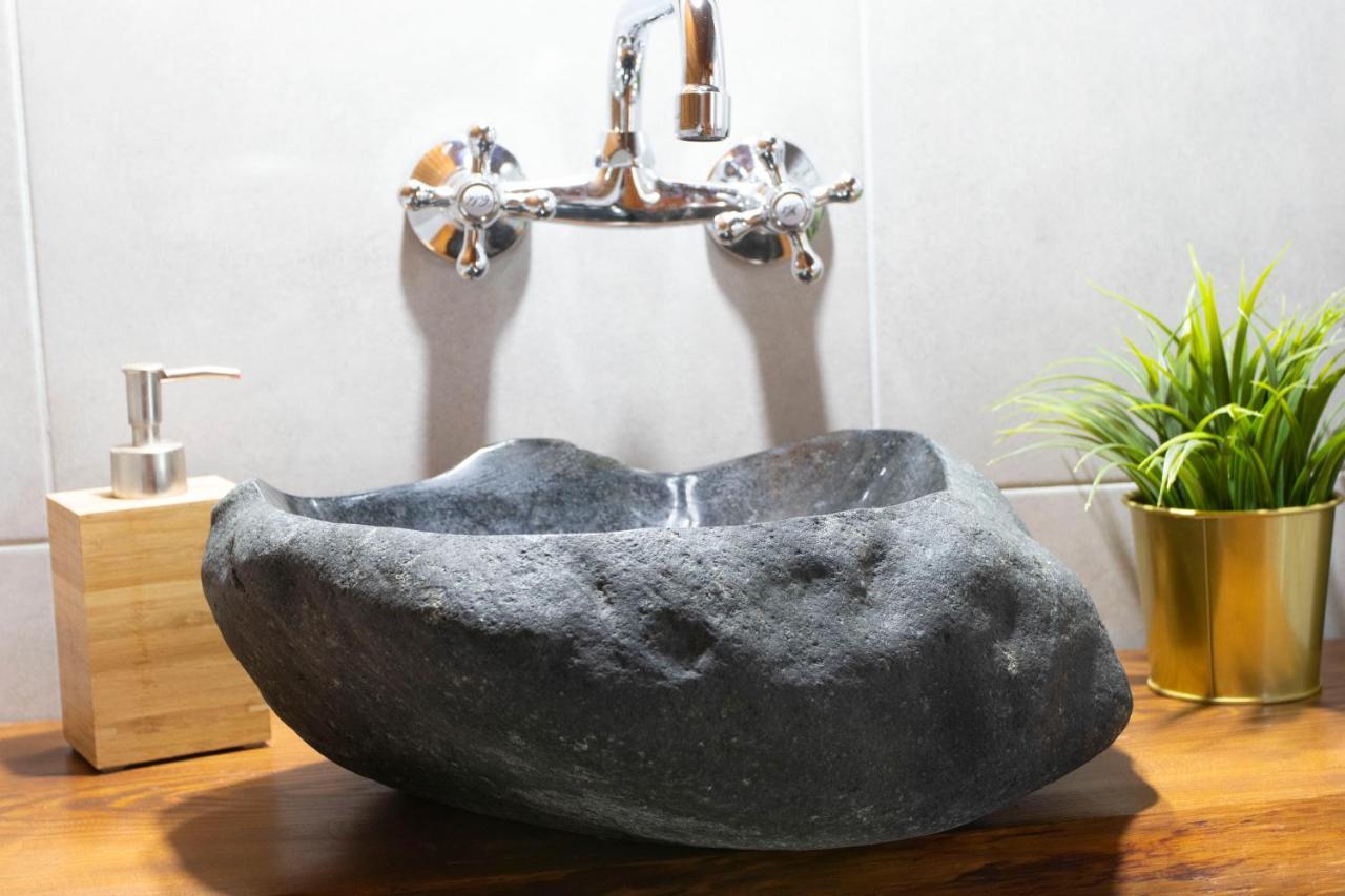 Rustic Home Tara Kaludjerske Bare Eksteriør billede