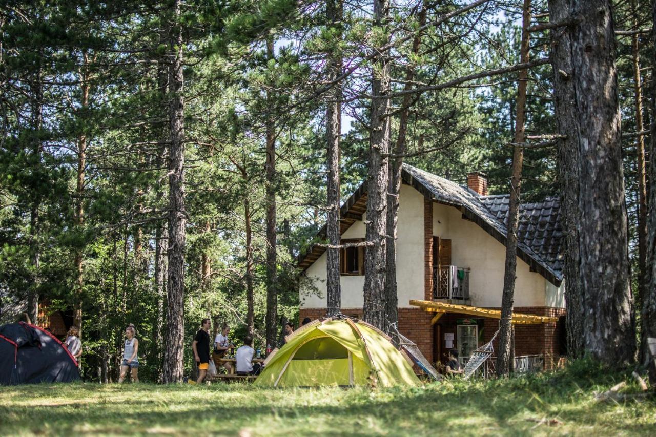 Rustic Home Tara Kaludjerske Bare Eksteriør billede